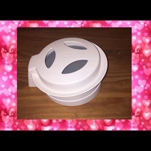 Pampered Chef Close and Cut never used